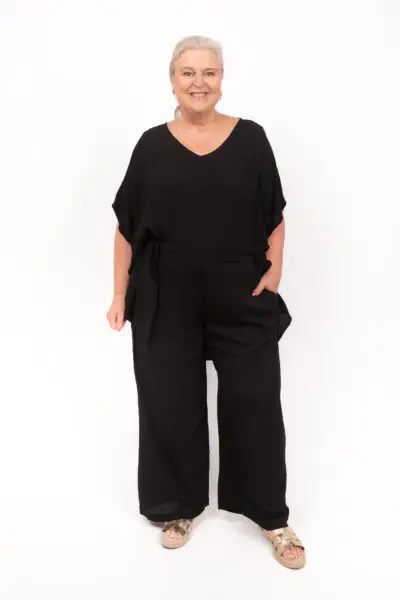 Harrison V Neck Black