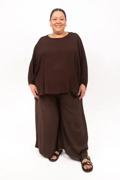 Harrison Long Sleeve Petite Round Neck Chocolate